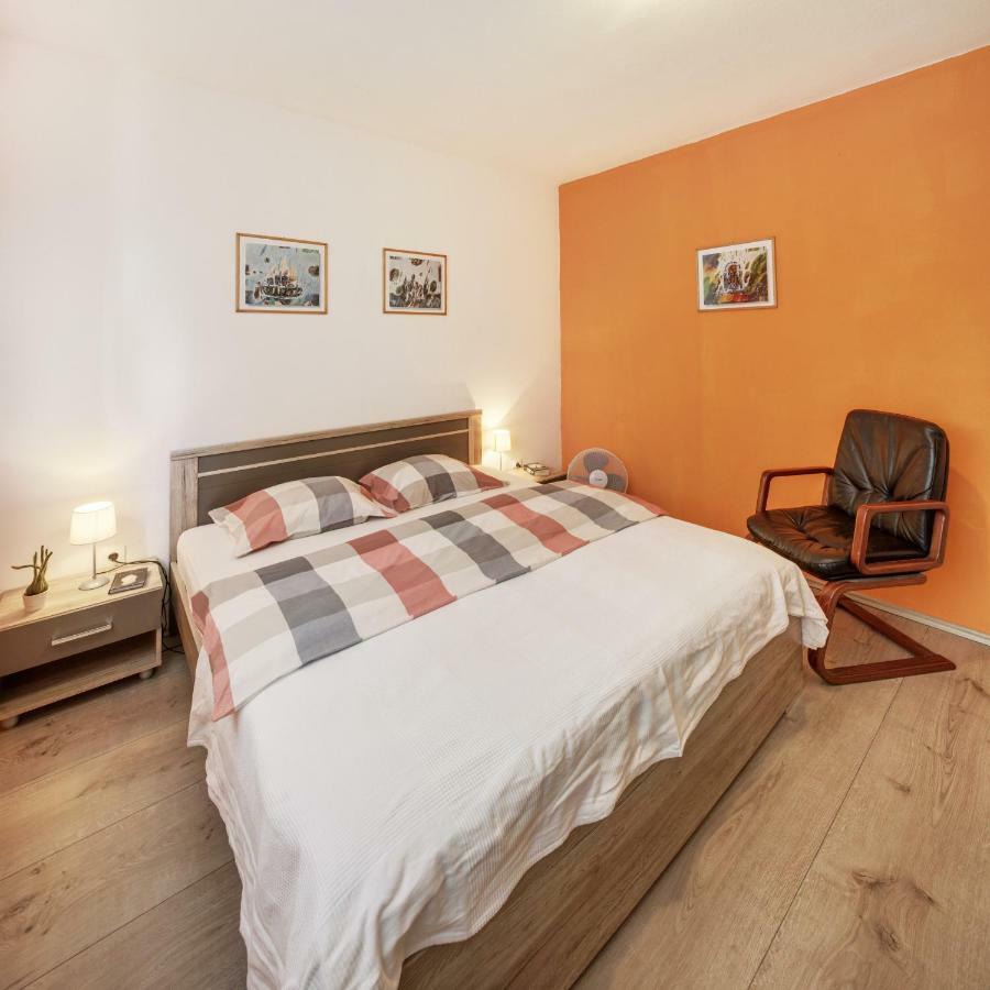 Figa Apartman Benko Milatic Jelsa  Exterior photo
